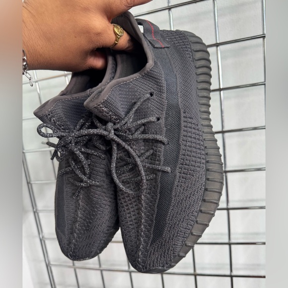 Adidas Yeezy Boost 350 V2 Static Black Non-Reflective Mens Size 11.5 - Picture 7 of 10